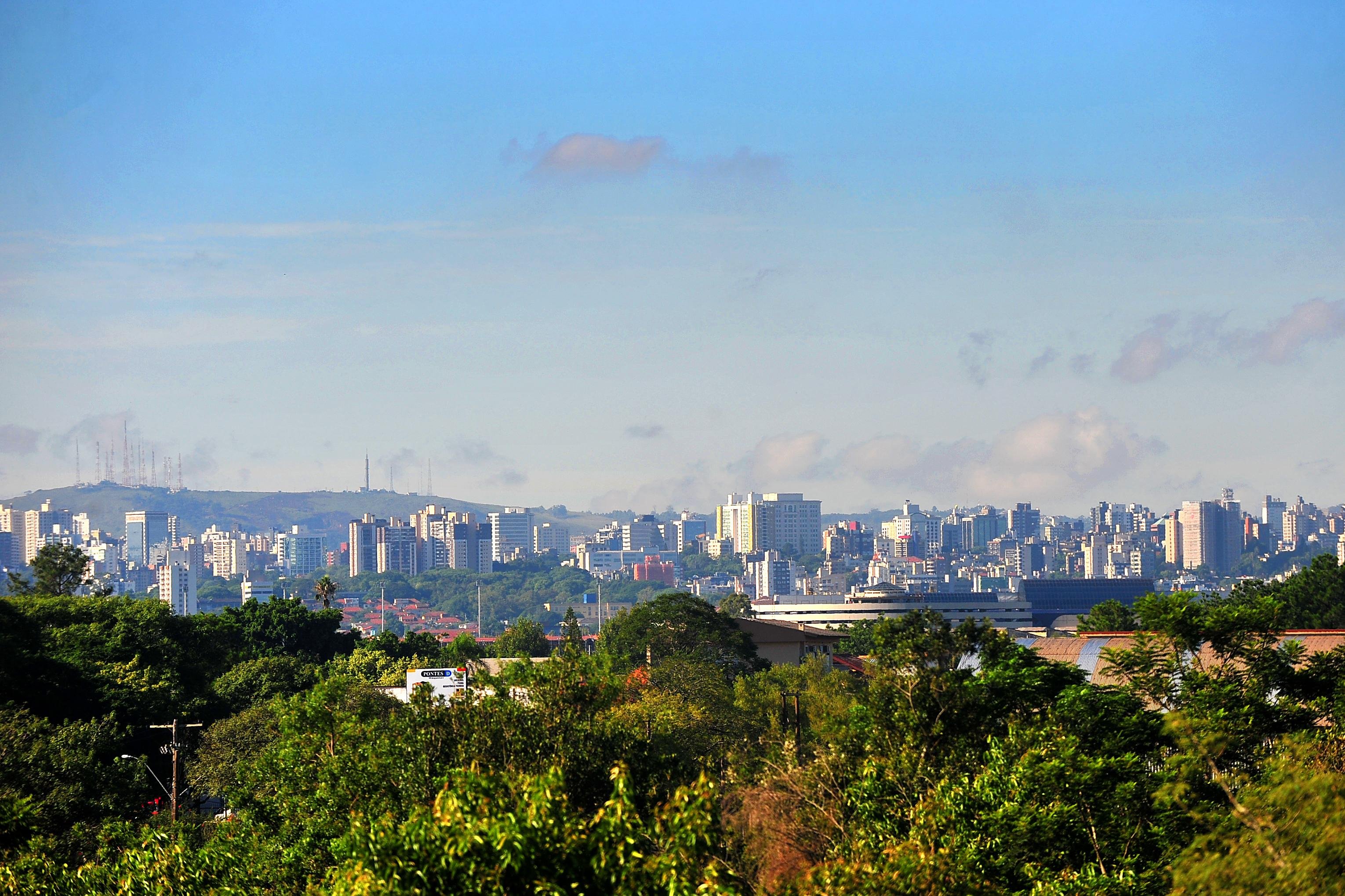 Sistema Metroclima alerta para possibilidade de chuva em Porto Alegre e regi&atilde;o