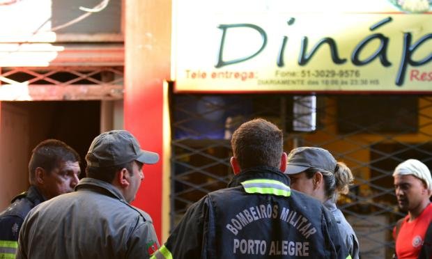 Na parte de baixo funciona um restaurante