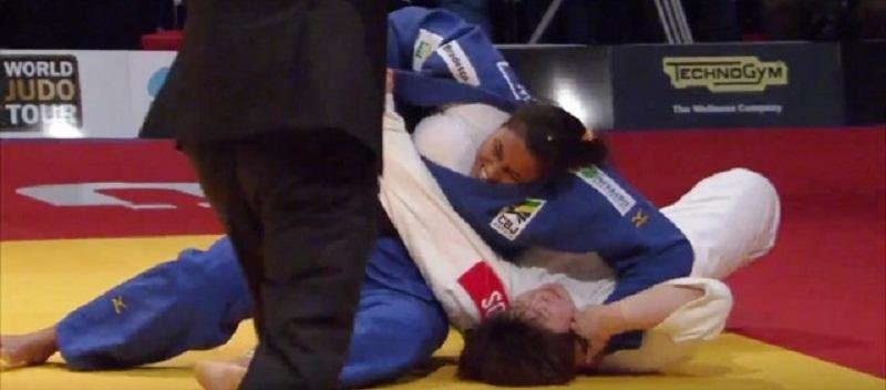 Judoca brasileira derruba campe&atilde; mundial e leva ouro no Grand Prix 
