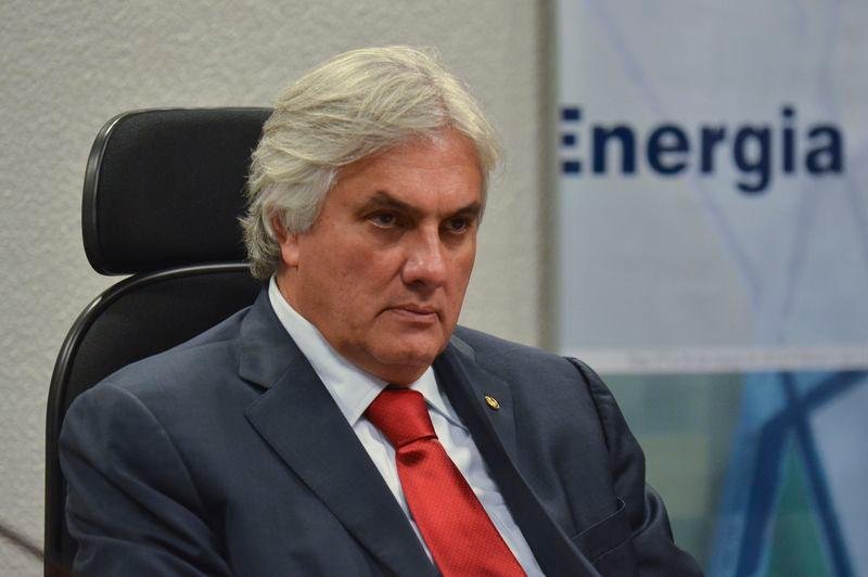 Senador adiou sua volta ao trabalho, que era prevista para esta ter&ccedil;a-feira