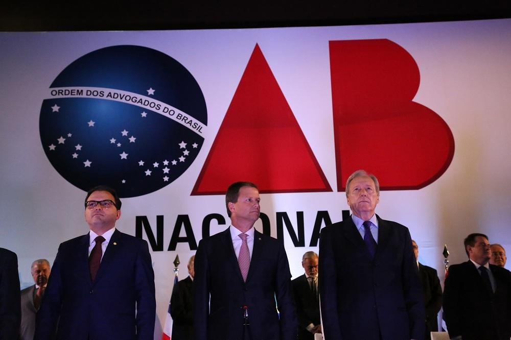 Claudio Lamachia assume OAB nacional