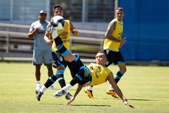 Bolzan prev&ecirc; jogo complexo contra S&atilde;o Paulo em Rio Grande 