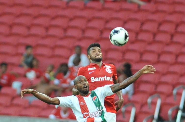 Jackson voltou ao Inter ap&oacute;s duas temporadas e firma-se como titular