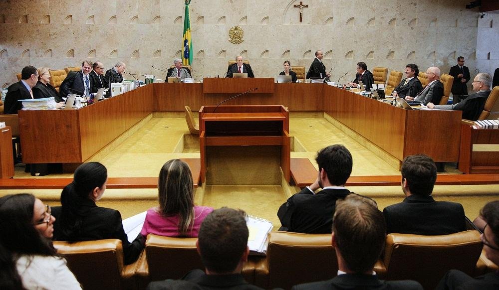 Por 9 votos a 2, o STF confirmou que permite &agrave; Receita Federal acessar informa&ccedil;&otilde;es banc&aacute;rias de contribuintes sem autoriza&ccedil;&atilde;o judicial