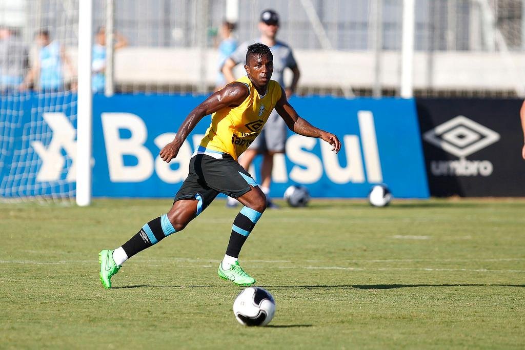 Bola&ntilde;os corre o risco de ficar fora da partida contra a LDU