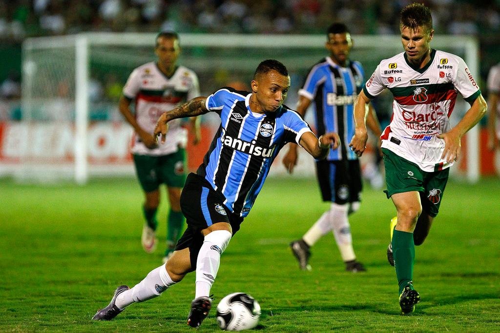 Roger gostou de 70% a 80% do desempenho do Gr&ecirc;mio na derrota para o S&atilde;o Paulo, em Rio Grande