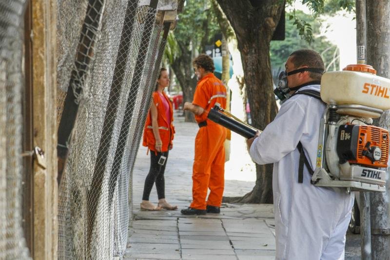 J&aacute; foram feitas 45 opera&ccedil;&otilde;es de aplica&ccedil;&atilde;o de inseticida em Porto Alegre