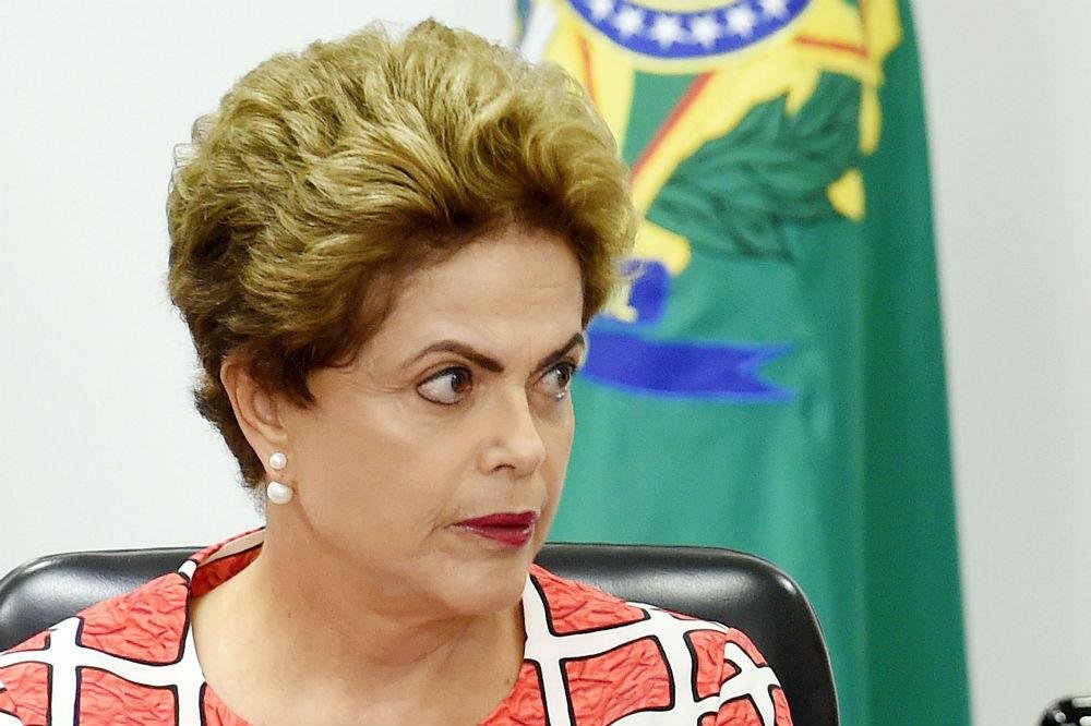 Advogados de Dilma consideram inconstitucional decis&atilde;o de Gilmar Mendes