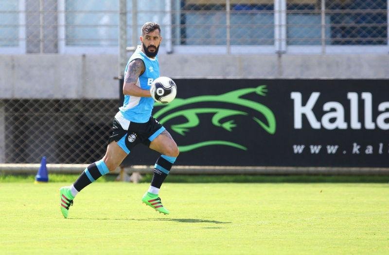 Gr&ecirc;mio encara Gl&oacute;ria pela recupera&ccedil;&atilde;o e para afastar desconfian&ccedil;a