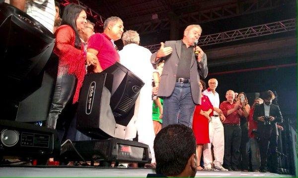 Festa para comemorar os 36 anos do PT foi marcada por um desagravo ao ex-presidente Lula 