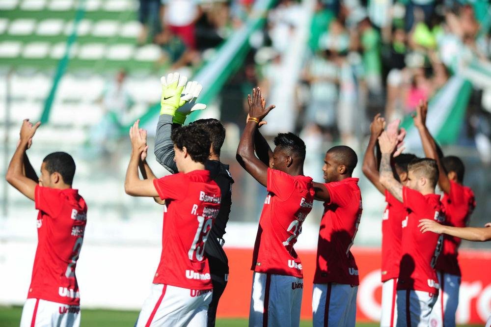 Aqui n&atilde;o tem mais jovens, s&atilde;o todos homens, diz Pellegrini 