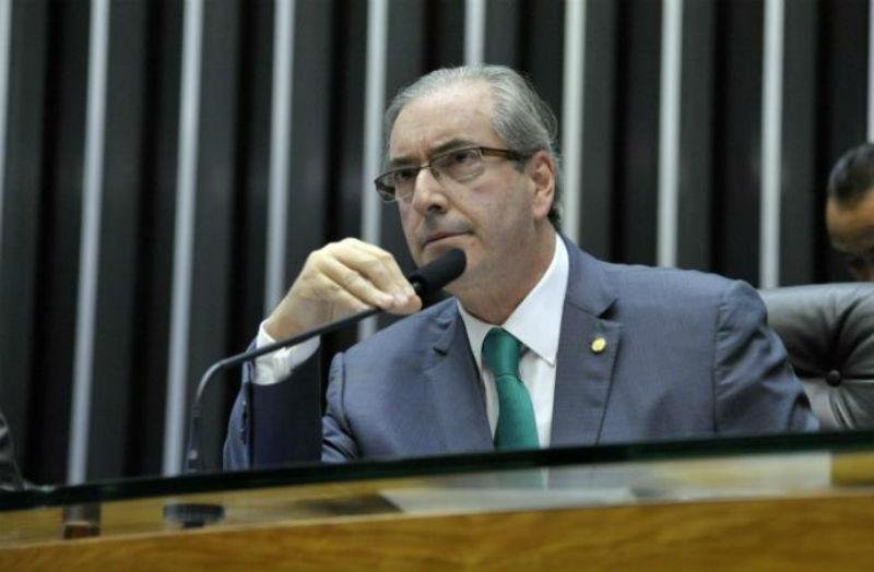 Presidente da C&acirc;mara disse que troca n&atilde;o muda o rumo das investiga&ccedil;&otilde;es sobre corrup&ccedil;&atilde;o na Petrobras