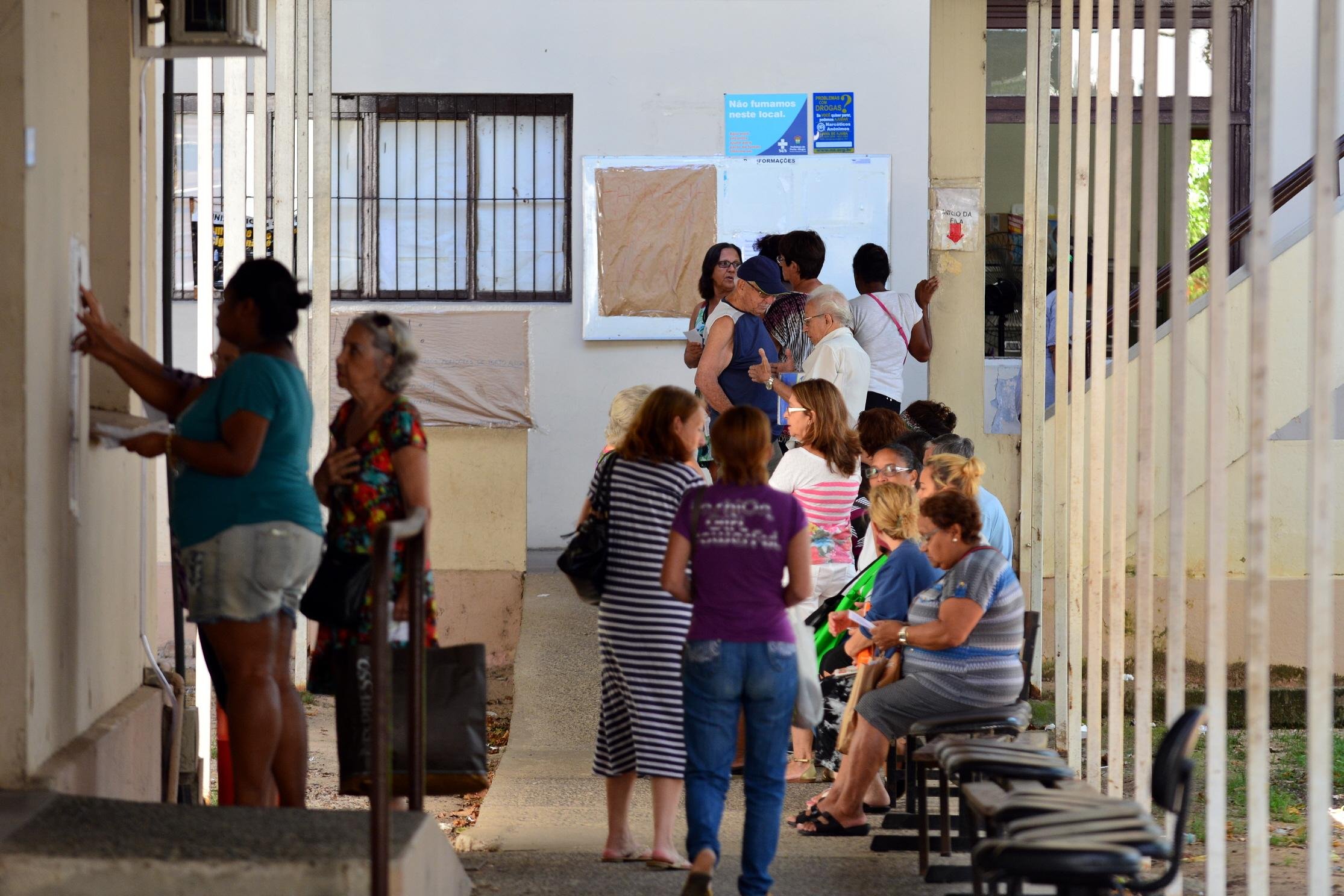 Cento e quarenta e uma farm&aacute;cias ser&atilde;o atingidas por norma do Coren/RS
