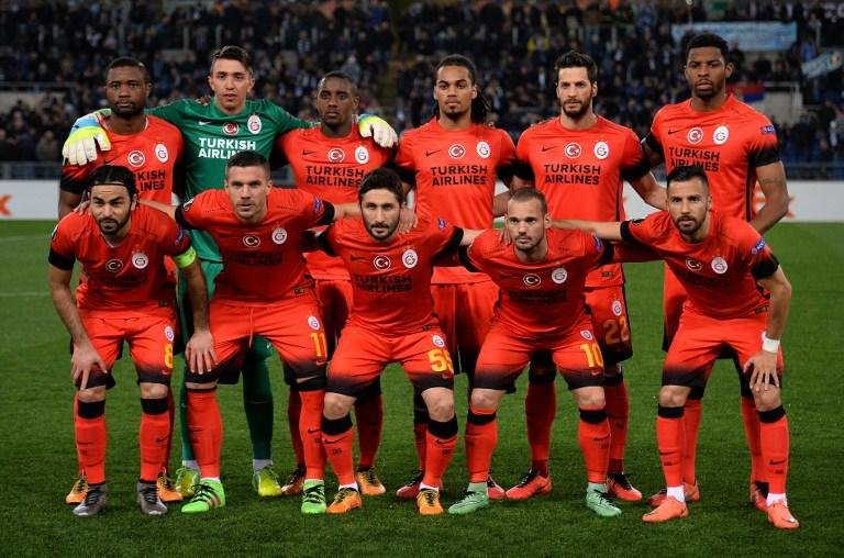 Galatasaray &eacute; suspenso por um ano pela Uefa por m&aacute; gest&atilde;o financeira 