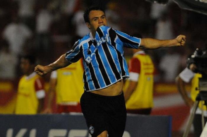 Gr&ecirc;mio tentar&aacute; quebrar jejum de quatro anos sem vencer Inter no Gauch&atilde;o