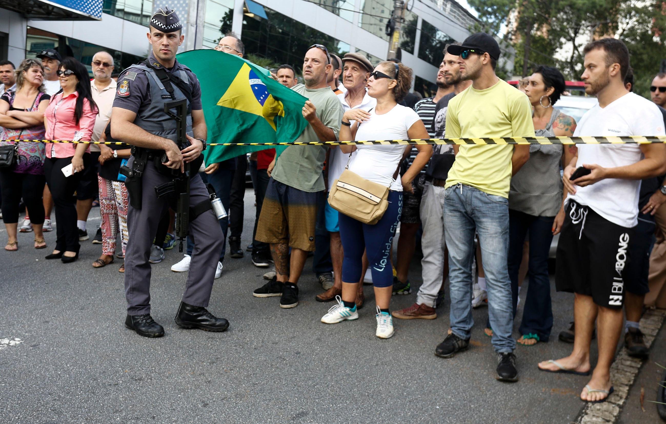 CUT chama a&ccedil;&atilde;o da PF de golpe e anuncia vig&iacute;lia em defesa de Lula