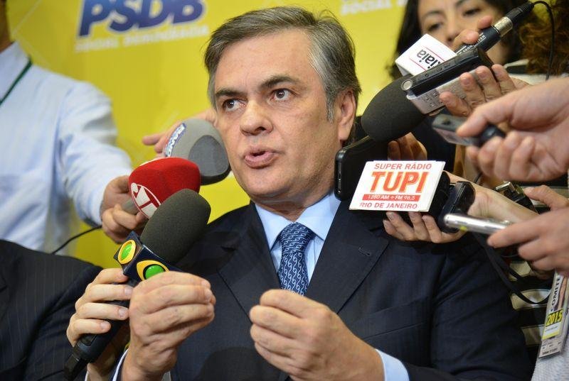 L&iacute;der do PSDB cr&iacute;tica governo de presidente