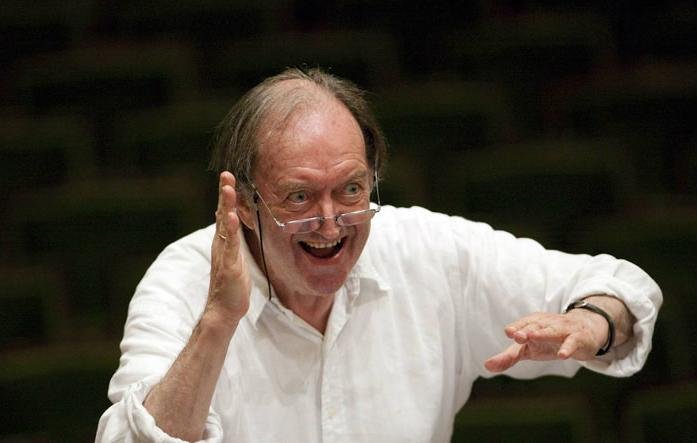Maestro havia anunciado a aposentadoria recentemente
