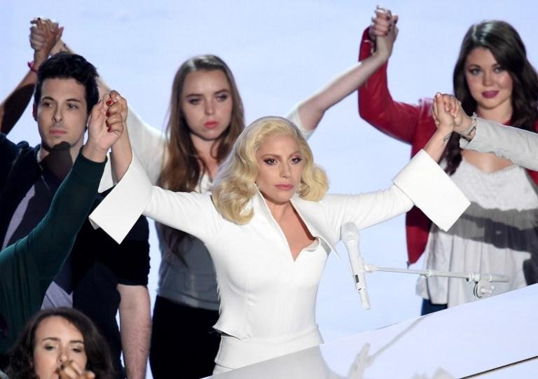 Gaga em sua apresenta&ccedil;&atilde;o comovente no Oscar