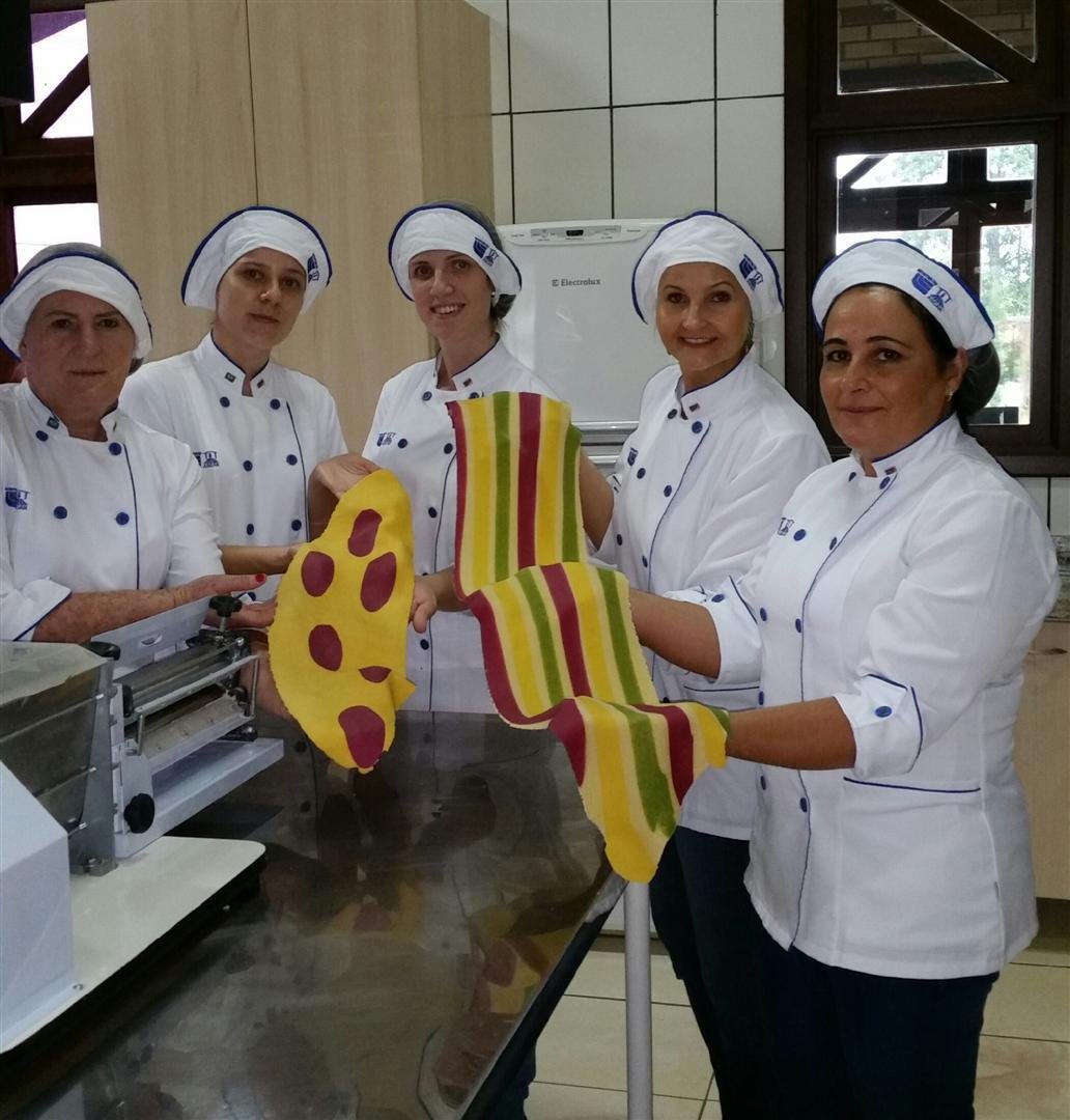 Especialistas v&atilde;o ensinar t&eacute;cnicas de fabrica&ccedil;&atilde;o de massas artesanais