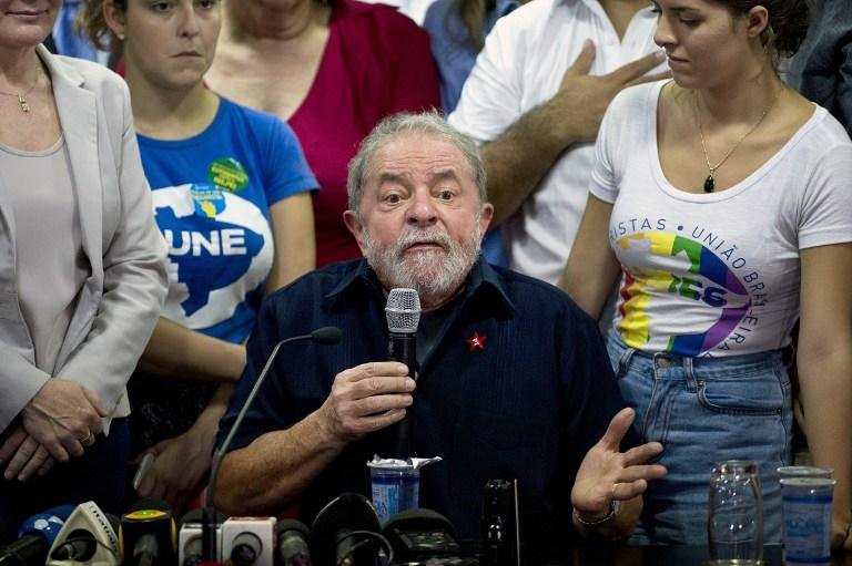 Ex-presidente est&aacute; sendo investigado por suspeita de ser dono de im&oacute;veis que passaram por obras milion&aacute;rias 