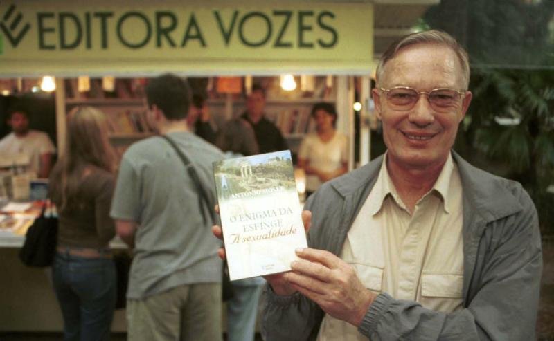 Frei Ant&ocirc;nio Moser, de 75 anos foi abordado e alvejado por dois homens em uma motocicleta