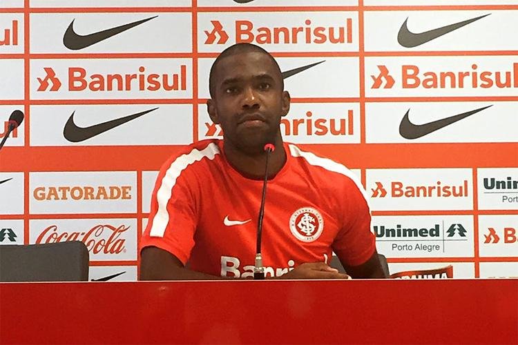 Volante do Inter alerta para futebol competitivo do S&atilde;o Paulo de Rio Grande