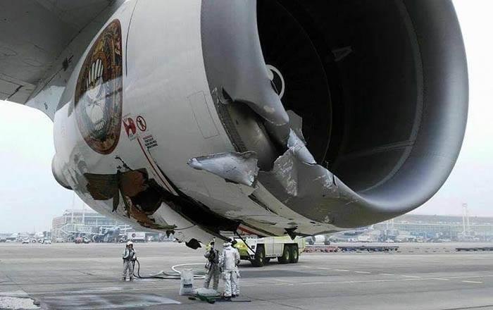 O boeing 747-400 Jumbo Jet "Ed Force One" precisar&aacute; de reparos at&eacute; nos motores