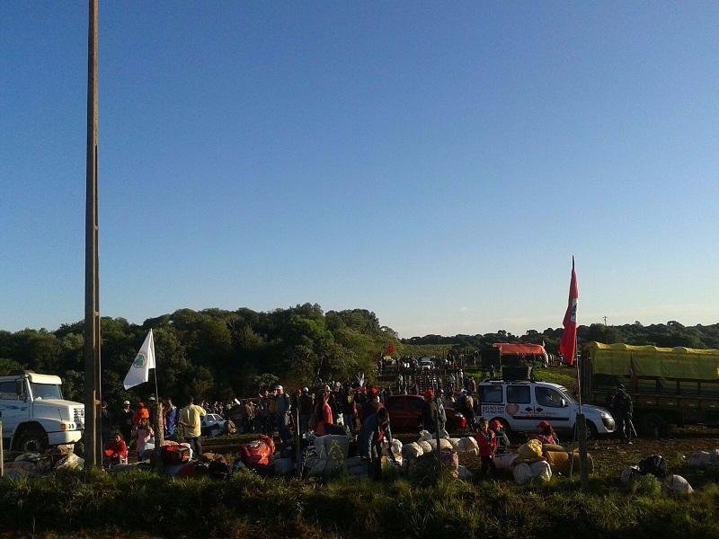 MST e MAB ocupam fazenda em Lagoa Vermelha