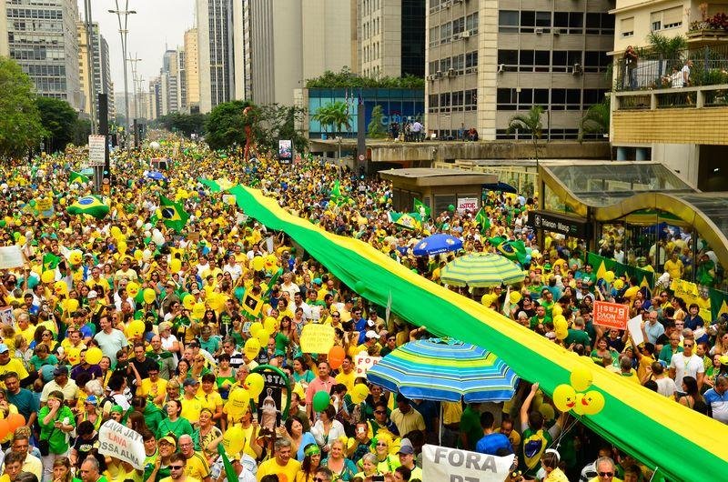 Manifesta&ccedil;&otilde;es ocorreram em todo o Pa&iacute;s no domingo