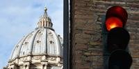 Vaticano retoma julgamento do escândalo 