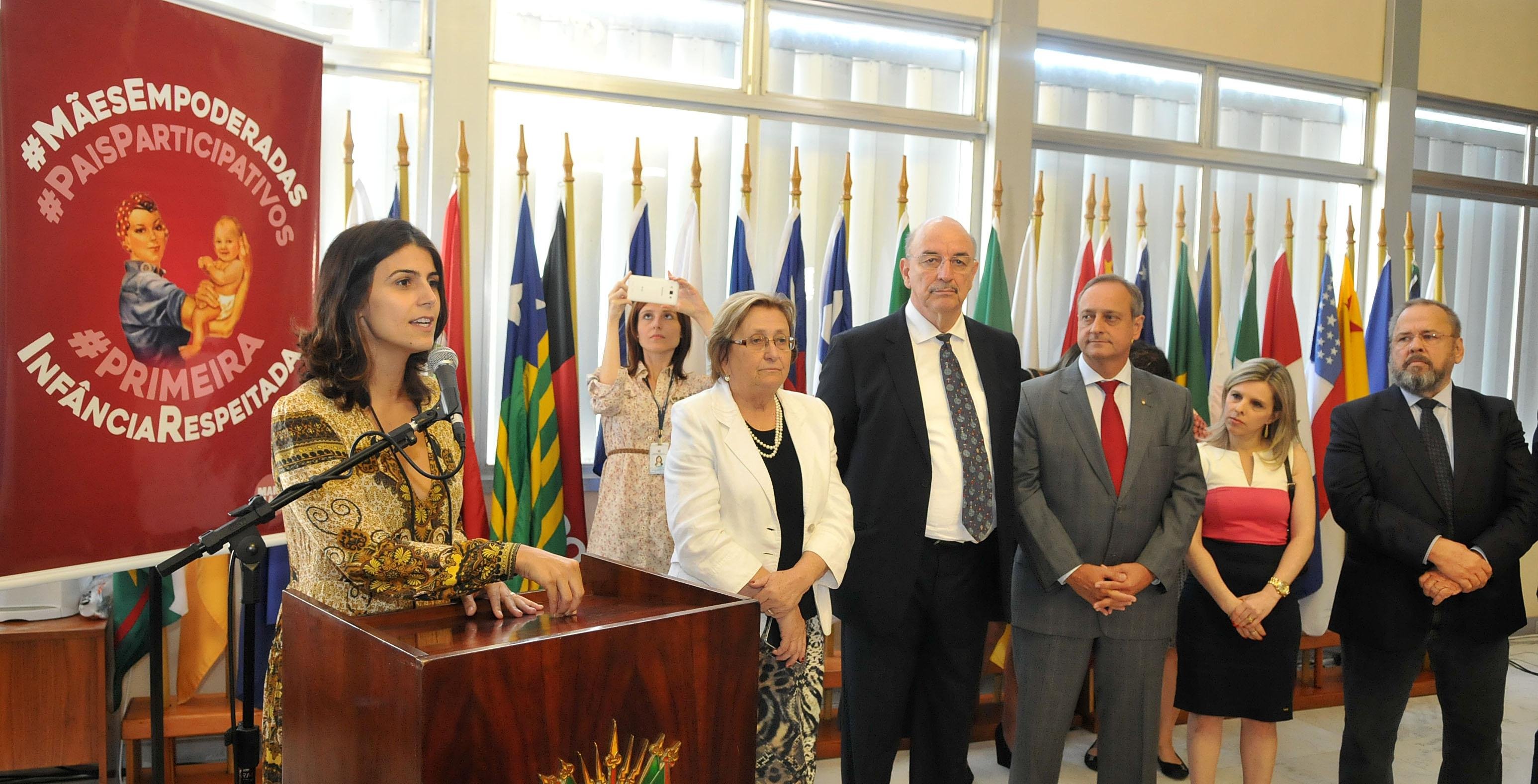 Frente da Primeira Inf&acirc;ncia ser&aacute; coordenada pela deputada Manuela D &Aacute;vila 