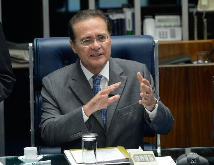 Presidente do Senado afirma que n&atilde;o se preocupa com as acusa&ccedil;&otilde;es feitas pelo senador 