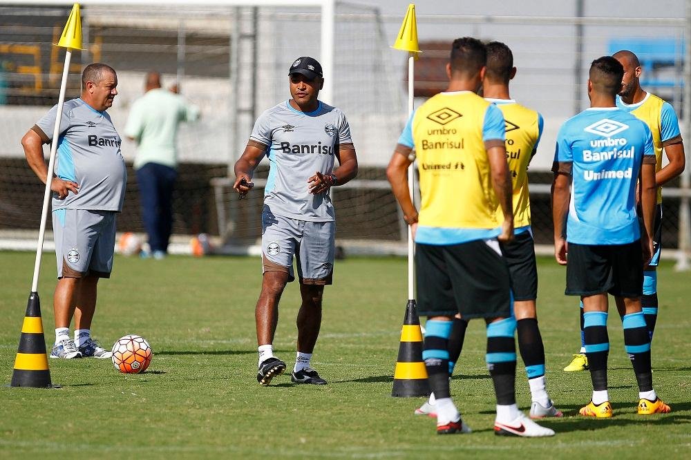 Gr&ecirc;mio pode contratar at&eacute; tr&ecirc;s refor&ccedil;os no pr&oacute;ximo m&ecirc;s 