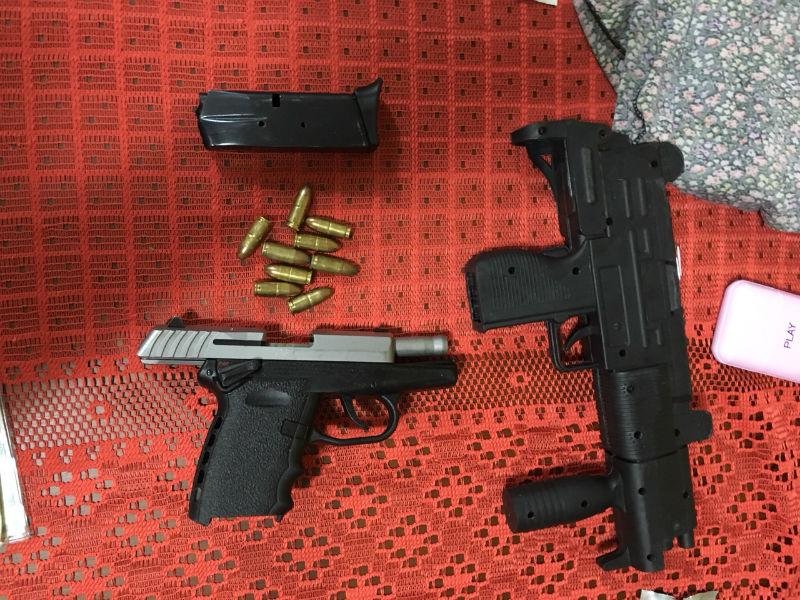 Armas e muni&ccedil;&atilde;o foram encontradas nas buscas