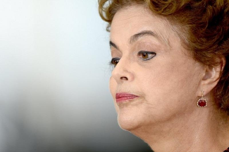 Pesquisa mostra que 68% dos eleitores s&atilde;o favor&aacute;veis ao impeachment