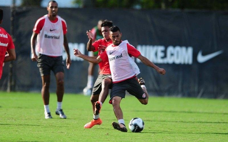 Inter viaja para Bras&iacute;lia com um clima tenso