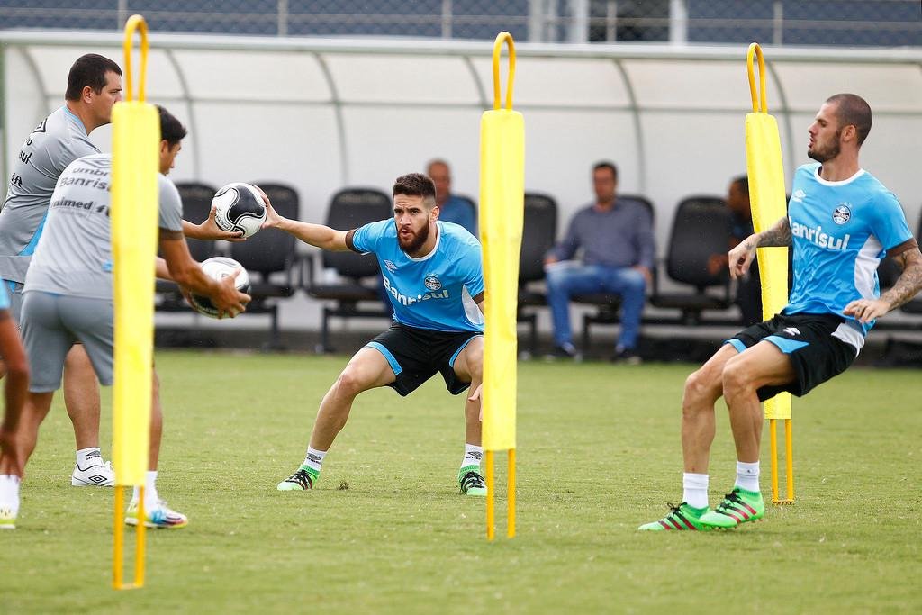 Jogadores fizeram treino f&iacute;sico puxado no CT Luiz Carvalho