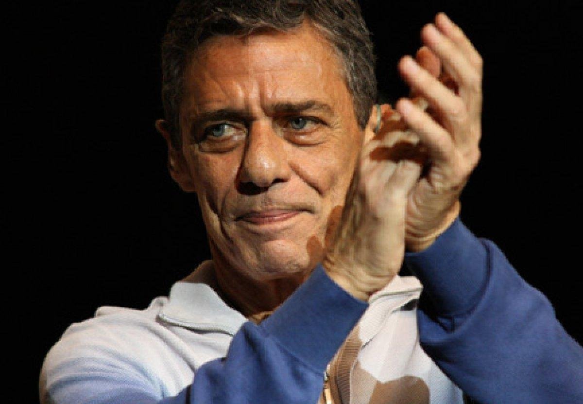 O pedido de desculpas poder&aacute; ser considerado caso Botelho pe&ccedil;a para usar as m&uacute;sicas do cantor no futuro 