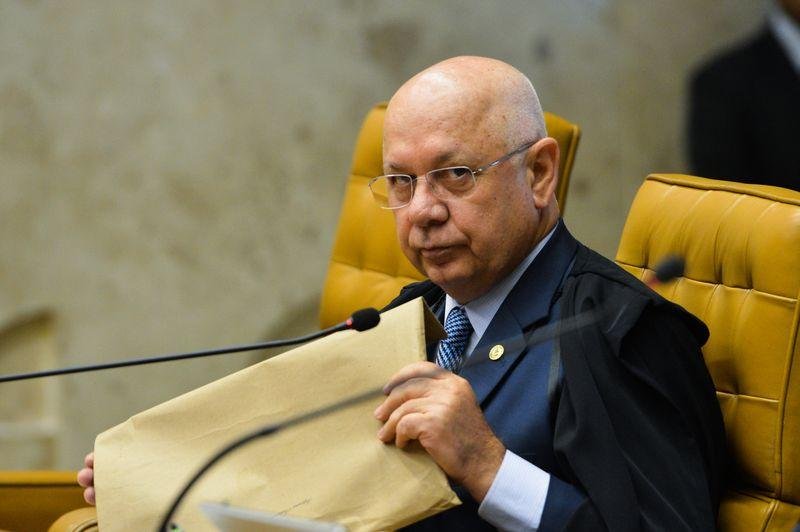 Manifestante diz que ato diante da casa de Teori Zavascki pode se repetir