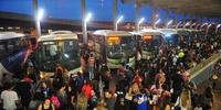 Foram colocados 320 horários extra de ônibus para atender a demanda do feriado 