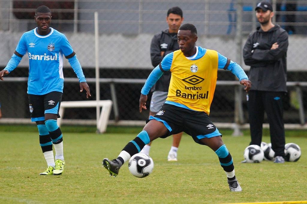 Lincoln permanece na equipe ap&oacute;s boa atua&ccedil;&atilde;o contra o Ypiranga