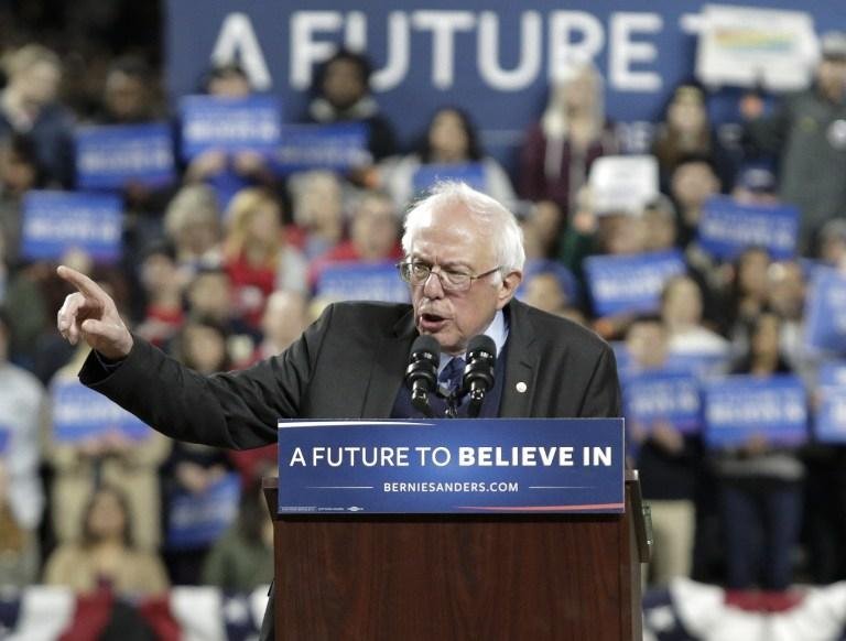 Sanders vence em Washington, Alasca e Hava&iacute; e se mant&eacute;m na corrida 