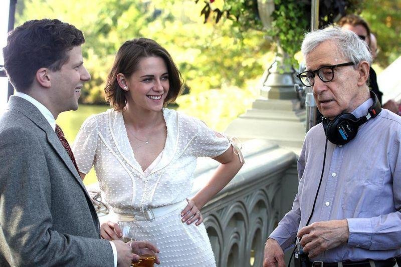 Jesse Eisenberg e Kristen Stewart protagonizam a nova produ&ccedil;&atilde;o de Woody Allen