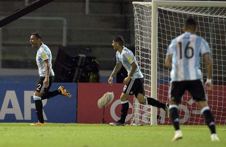 Argentina vence a Bol&iacute;via por 2 a 0 e sobe na tabela das Eliminat&oacute;rias