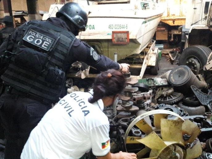 Opera&ccedil;&atilde;o combate roubo de caminh&otilde;es na regi&atilde;o Metropolitana 
