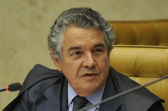 Marco Aur&eacute;lio Mello afirmou que se n&atilde;o houver fato jur&iacute;dico para afastar Dilma, o processo "transparece como golpe"