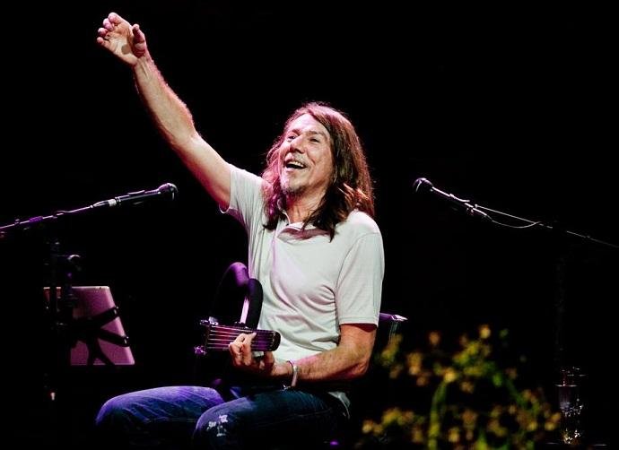 Lenine cantar&aacute; os sucessos e as novas can&ccedil;&otilde;es no show na Capital
