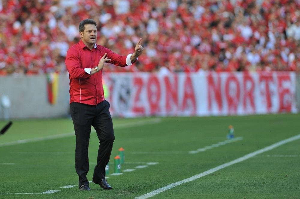 Time de Argel Fucks busca a vit&oacute;ria para melhorar na tabela e obter vantagens nas outras fases