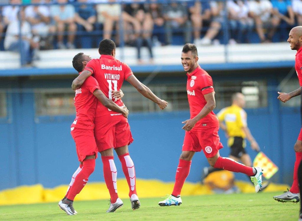 Inter carimba classifica&ccedil;&atilde;o com goleada sobre Gl&oacute;ria em Vacaria 